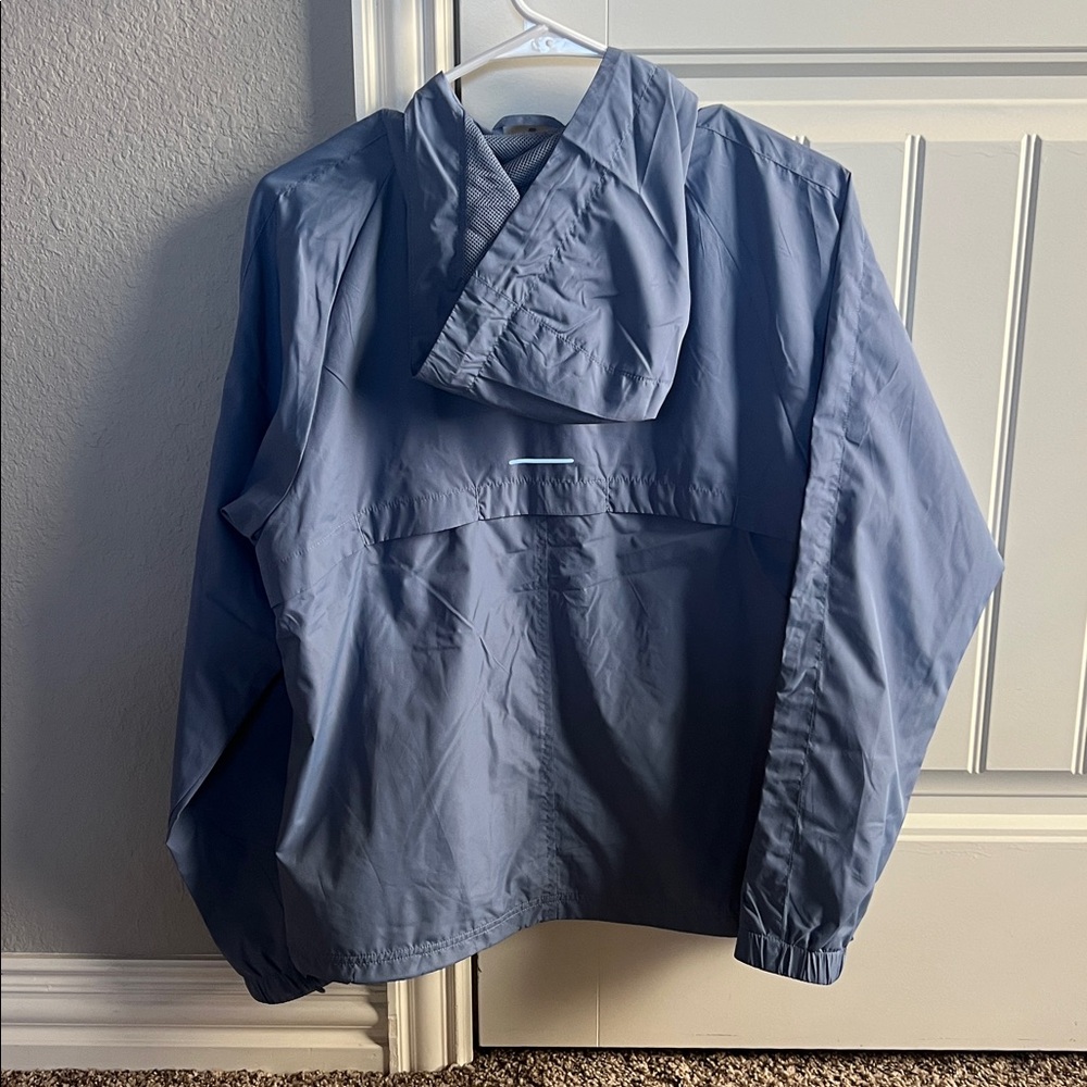 ASICS Running Jacket - Picture 2 of 4